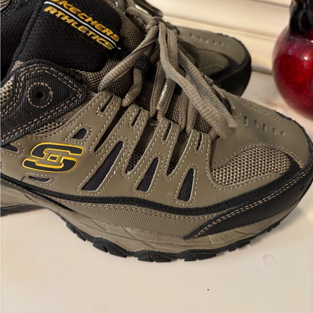 Skechers Men’s Olive Green and Black Athletic Walking Shoes - Picture 6 of 12